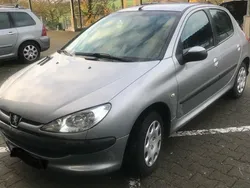 Silber Gebraucht 2005 Peugeot 206 Filou Limousine | 1.300 € (Fairer Preis)