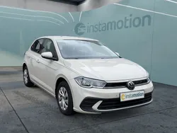 Grau Gebraucht 2022 VW Polo Life Limousine | 16.263 € (Etwas zu teuer)