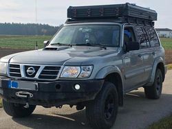 Grau Gebraucht 2003 Nissan Patrol SUV | 25.000 €