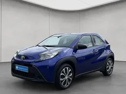 Juniper blue Gebraucht 2023 Toyota Aygo X-play Kleinwagen | 15.460 € (Guter Preis)