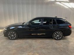 Schwarz Gebraucht 2022 BMW 318 Advantage Kombi | 17.545 € (Fairer Preis)