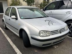 Silber Gebraucht 2001 VW Golf IV Kleinwagen | 2.200 € (Fairer Preis)