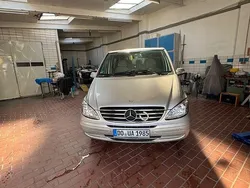 Silber Gebraucht 2004 Mercedes Viano Van / Kleinbus | 9.000 € (Fairer Preis)