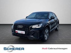 Mythosschwarz metallic (metallic) Neu 2025 Audi Q2 Ambiente SUV | 33.900 € (Guter Preis)