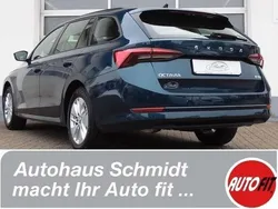 Blau metallic Gebraucht 2023 Skoda Octavia Kombi | 34.960 €