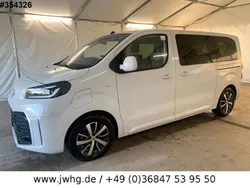 Weiss Gebraucht 2024 Toyota Proace Verso Kombi | 34.450 € (Superpreis)