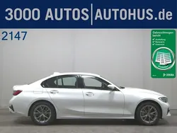 Weiss Gebraucht 2020 BMW 330e M Sport Kombi | 27.990 € (Superpreis)