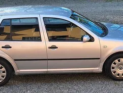 Silber Gebraucht 2003 VW Golf IV Limousine | 1.950 € (Fairer Preis)