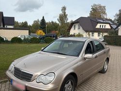 Gold Gebraucht 2001 Mercedes C180 Limousine | 3.500 €