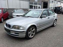 Silber Gebraucht 1999 BMW 318 Limousine | 1.500 € (Superpreis)