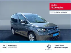 Grau Gebraucht 2023 VW Caddy Life Van / Kleinbus | 33.490 € (Fairer Preis)