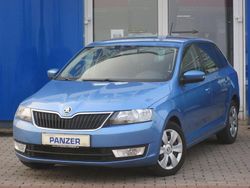 Blau Gebraucht 2016 Skoda Rapid Limousine | 6.850 € (Guter Preis)