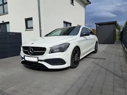 Weiß Gebraucht 2017 Mercedes CLA180 AMG line Limousine | 24.999 € (Teuer)