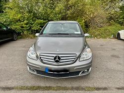 Braun Gebraucht 2005 Mercedes B170 Van / Kleinbus | 4.800 € (Teuer)