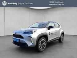 Silber Gebraucht 2025 Toyota Yaris Hybrid Plus | 32.990 € (Etwas zu teuer)