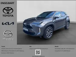 Grey metallic Gebraucht 2022 Toyota Yaris Cross Connect Style SUV | 23.450 € (Fairer Preis)