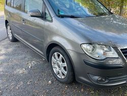 Grau Gebraucht 2008 VW Touran Van / Kleinbus | 3.490 € (Guter Preis)