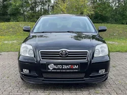 Schwarz Gebraucht 2003 Toyota Avensis Limousine | 2.490 € (Guter Preis)