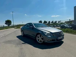 Grau Gebraucht 2021 Mercedes E250 Coupé | 12.900 €
