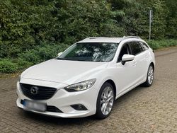 Weiß Gebraucht 2013 Mazda 2 Kombi | 6.250 €