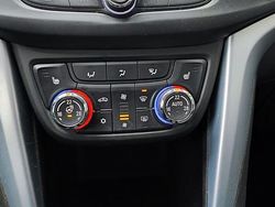 Weiß Gebraucht 2019 Opel Zafira Tourer Van / Kleinbus | 12.500 € (Fairer Preis)