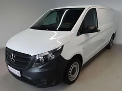 Arktikweiss Gebraucht 2018 Mercedes Vito Van / Kleinbus | 13.990 € (Guter Preis)