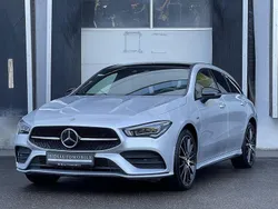 Silber Gebraucht 2021 Mercedes CLA250e Shooting Brake AMG Kombi | 28.900 € (Fairer Preis)