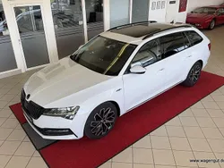 Weiß Gebraucht 2021 Skoda Superb LAURIN & KLEMENT Kombi | 30.990 € (Fairer Preis)