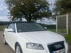 Weiß Gebraucht 2011 Audi A3 Cabriolet Attraction Cabrio | 10.200 € (Teuer)