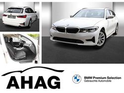 Alpinweiß uni Gebraucht 2022 BMW 318 Advantage Kombi | 24.940 € (Fairer Preis)