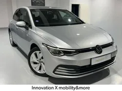 Silber Gebraucht 2021 VW Golf VIII Life Limousine | 21.950 € (Fairer Preis)