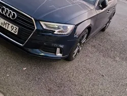 Blau Gebraucht 2018 Audi A3 Sport Limousine | 14.500 € (Fairer Preis)