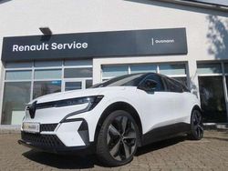 Weiss 369 + schwarz gne Gebraucht 2023 Renault Mégane Techno Limousine | 27.980 € (Fairer Preis)
