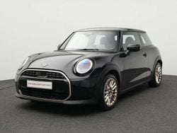 Schwarz Gebraucht 2024 Mini Cooper Favoured Kleinwagen | 22.090 € (Superpreis)