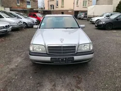 Silber Gebraucht 1995 Mercedes C180 Limousine | 2.995 €