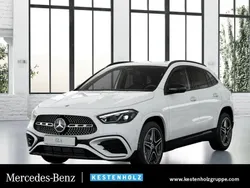 Weiß Gebraucht 2024 Mercedes GLA200 AMG SUV | 45.990 €