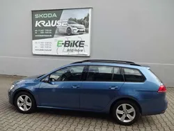 Pacific blue metallic Gebraucht 2016 VW Golf VII Comfortline Kombi | 13.500 € (Fairer Preis)