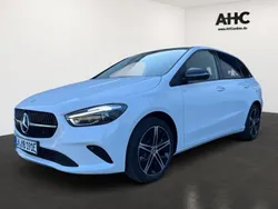 Digitalweiß Gebraucht 2024 Mercedes B250e Night Van / Kleinbus | 36.890 € (Fairer Preis)
