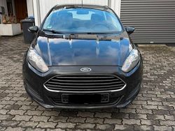 Schwarz Gebraucht 2015 Ford Fiesta Kleinwagen | 4.900 € (Guter Preis)