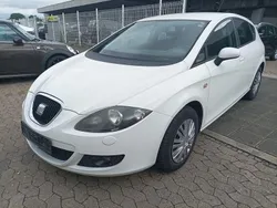 Weiß Gebraucht 2008 Seat Leon Stylance Limousine | 1.490 € (Guter Preis)