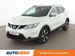 Weiß Gebraucht 2017 Nissan Qashqai 360º SUV | 16.170 € (Fairer Preis)