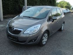 Grau Gebraucht 2012 Opel Meriva Van / Kleinbus | 2.590 € (Superpreis)