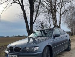 Blau Gebraucht 2004 BMW 325 Limousine | 3.990 € (Fairer Preis)