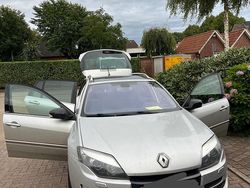 Silber Gebraucht 2011 Renault Laguna GrandTour Kombi | 3.500 € (Fairer Preis)