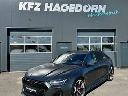 Grau Gebraucht 2023 Audi RS6 Performance Limousine | 107.100 € (Superpreis)