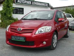 Rot Gebraucht 2011 Toyota Auris Life+ Limousine | 7.400 € (Fairer Preis)