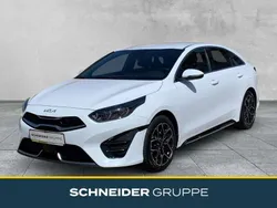 Weiß Gebraucht 2022 Kia ProCeed GT-Line Kleinwagen | 22.890 € (Fairer Preis)