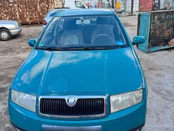 Grün Gebraucht 2001 Skoda Fabia Kleinwagen | 800 € (Guter Preis)