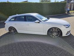 Weiß Gebraucht 2019 Audi A4 S-Line Kombi | 18.900 € (Superpreis)