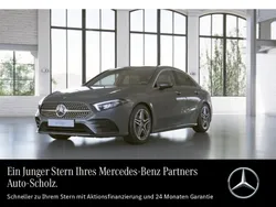 Grau Gebraucht 2020 Mercedes A200 AMG Limousine | 33.066 €